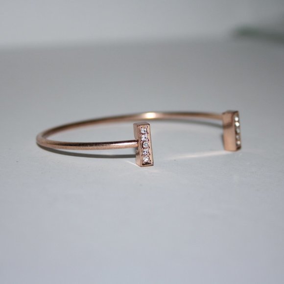 Beautiful rose gold cuff and rhinestone bracelet - Picture 3 of 4